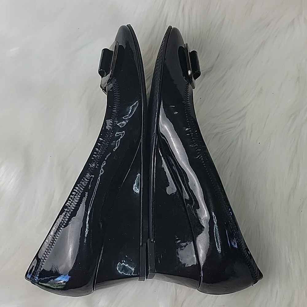 STUART WEITZMAN Madam Bow Black Patent Metal‎ Bow Wedge Party Office Heels 8.5N - Picture 4 of 12